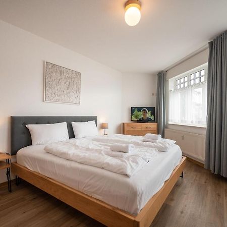 Schloss Hohenzollern - Appartement 07 塞巴特黑灵斯多夫 外观 照片