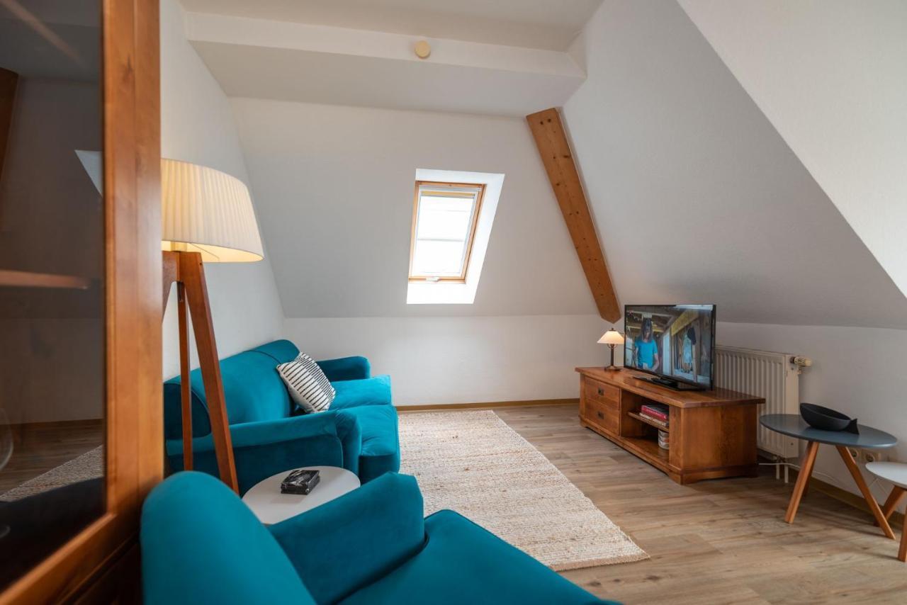 Schloss Hohenzollern - Appartement 07 塞巴特黑灵斯多夫 外观 照片